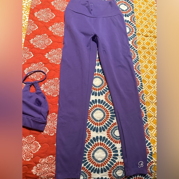 Bombshell Sportswear Twist Sports Bra & Leggings Royal Purple Women's Small - Picture 9 of 10